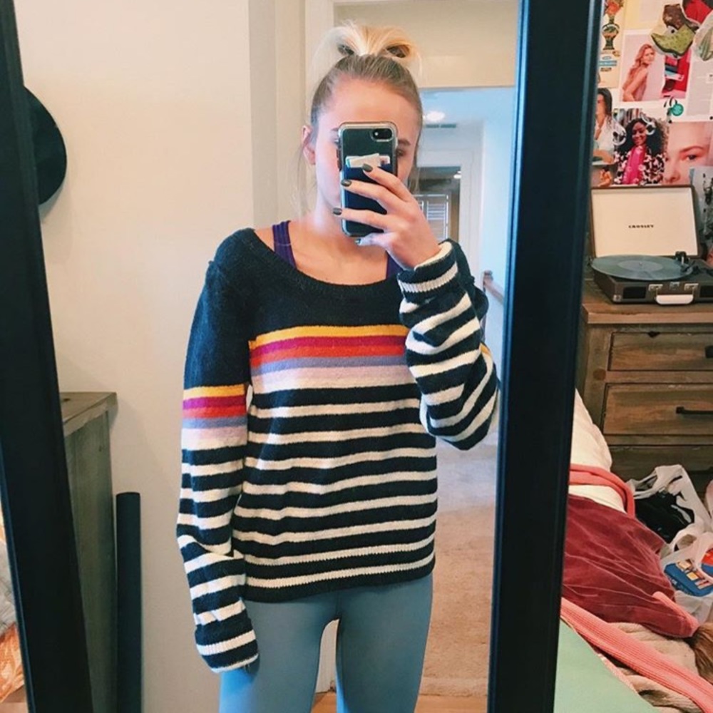 FREE PEOPLE SWEATER